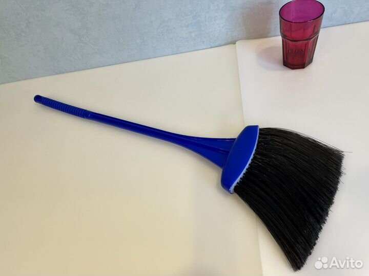 Метла, щетка для пола, веник