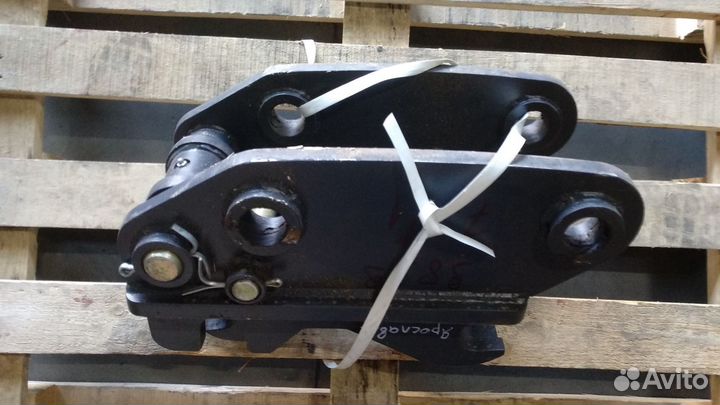 Быстросъем кронштейн 11886502 для Volvo BL 61/71