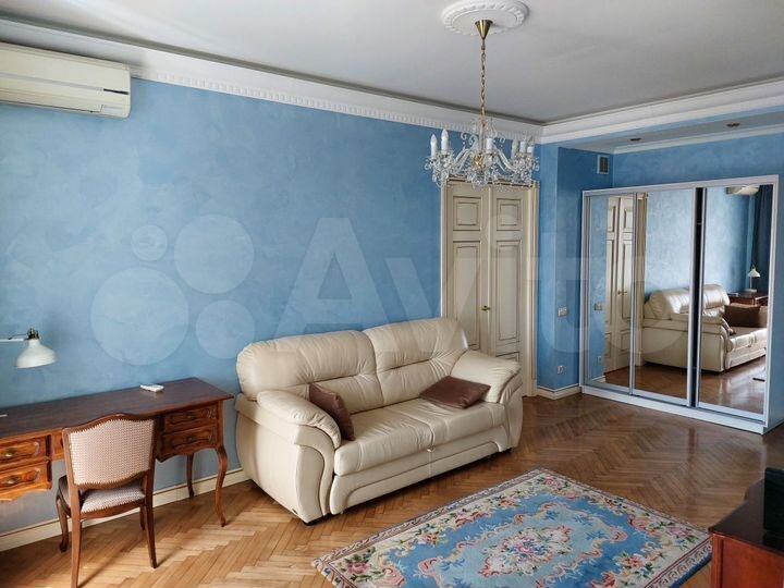 2-к. квартира, 58 м², 5/8 эт.