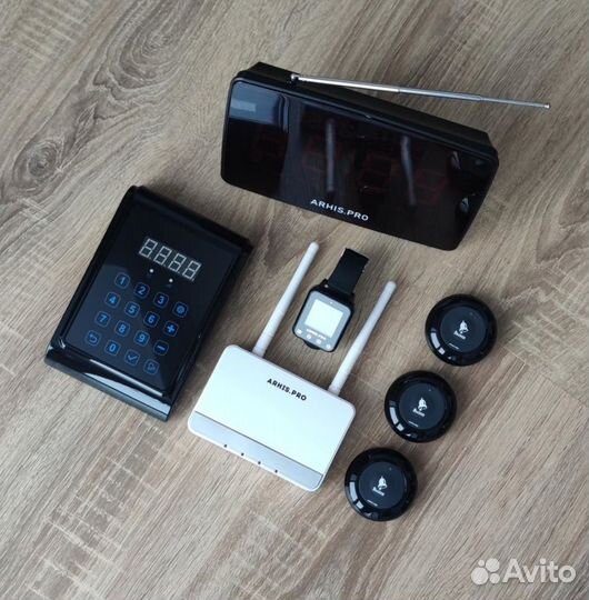 Кнопка вызова официанта,часы, табло, пульт, репите