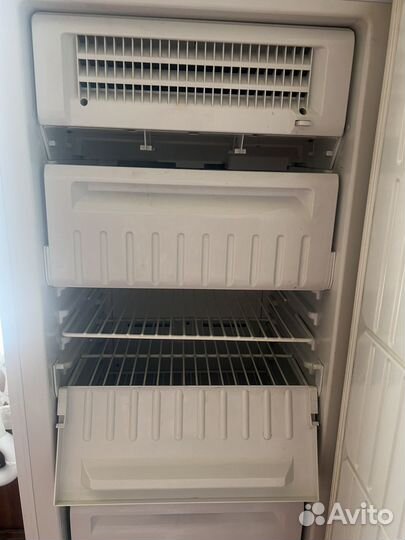 Морозильник indesit SFR 167 NF,белый