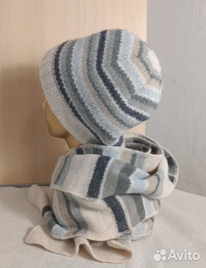Шапка женская зимняя с шарфом шерстяная 56 р