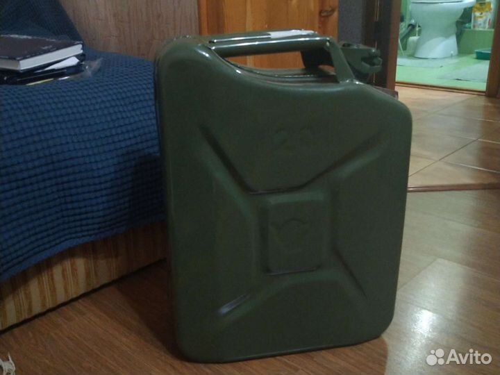 Канистра для бензина металлическая 20 литров