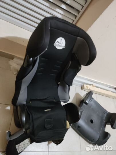 Автокресло бустер isofix