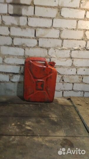 Канистра металлическая 20 л