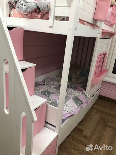 Двухъярусная кровать детская