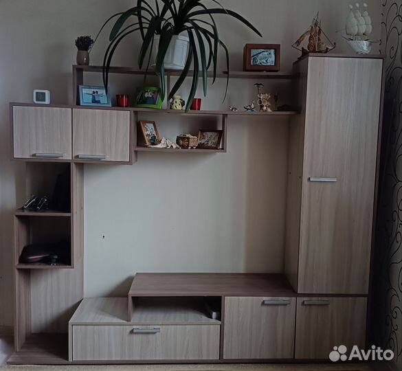 Стенка в гостиную бу