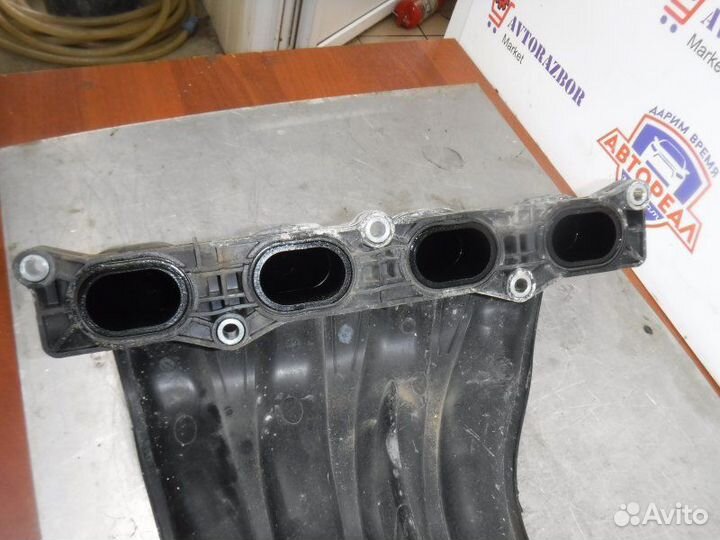 Коллектор впускной Nissan Qashqai J10 MR20 2011