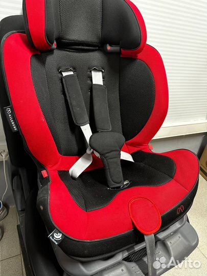 Детское автокресло Carmate (Ailebebe) Swing Moon