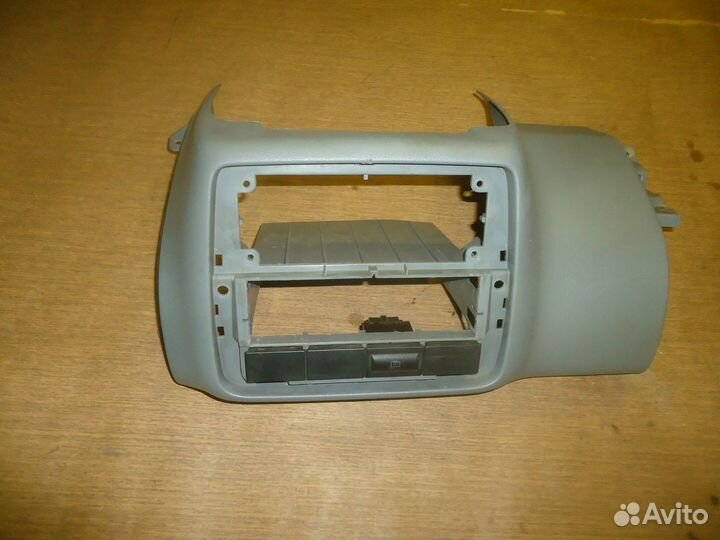 1U1858087 консоль Skoda Octavia A4 Tour 1996-2000