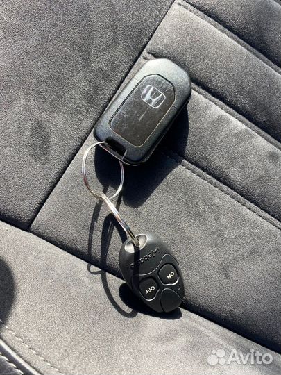 Ключ hond cr-v 2016 год