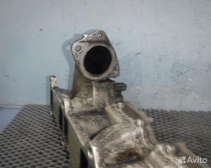 Mitsubishi Pajero 4 Коллектор впускной