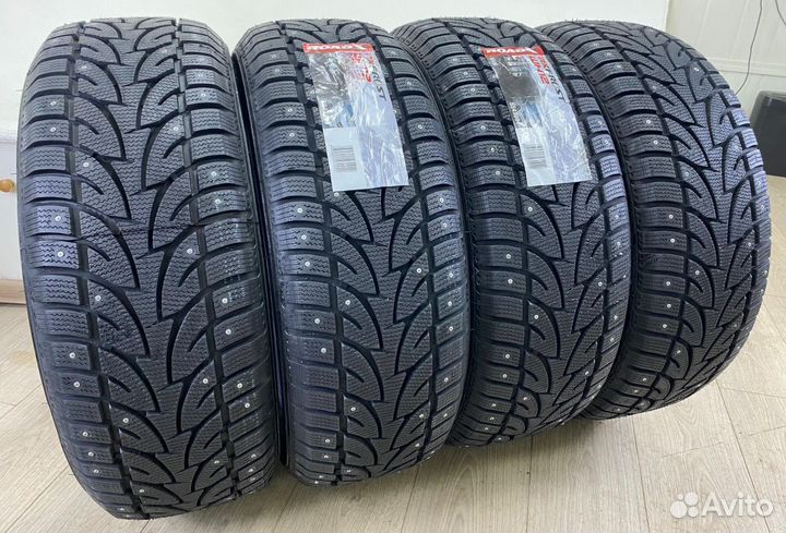 RoadX RX Frost WH12 215/70 R15 97T