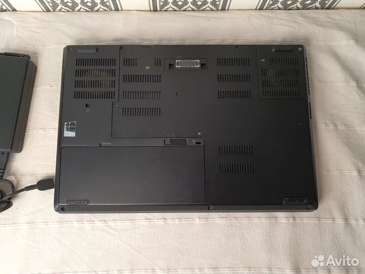 Lenovo Thinkpad P50 Intel Xeon + nvidia Quadro