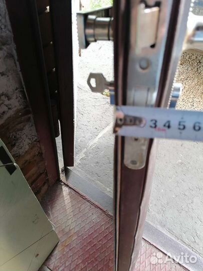 Дверь входная металлическая