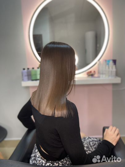 Кератиновое выпрямление волос