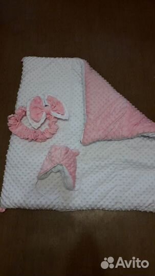 Конверт на выписку теплый с шапочкой и бантом