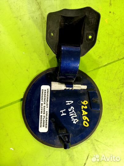 Лючок бензобака для Opel Astra H