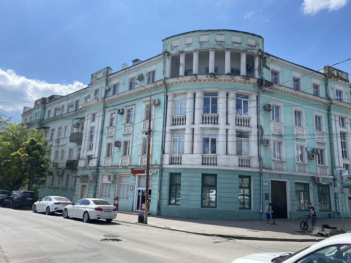 3-к. квартира, 73 м², 4/4 эт.