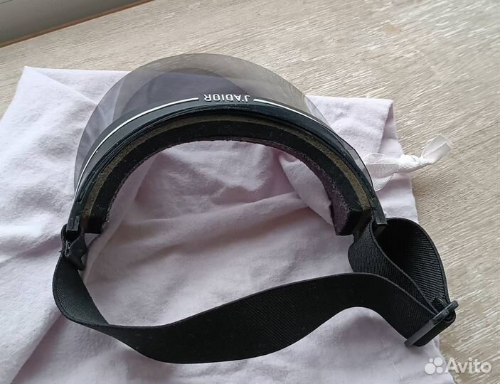 Козырёк от солнца J'adior