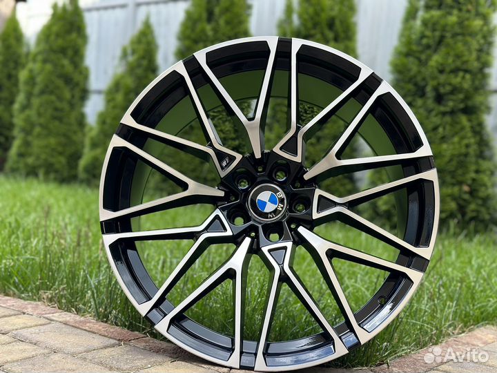 Новые стильные диски на BMW R21 818 стиль