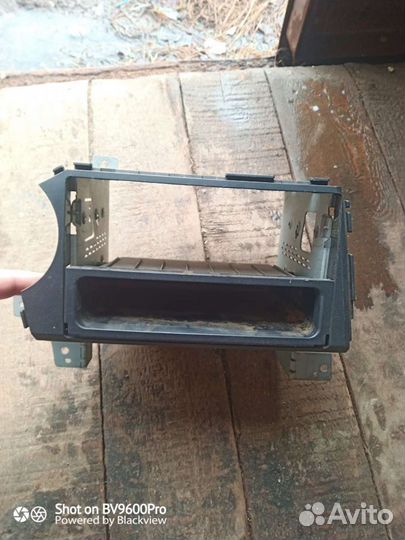 Консоль магнитолы