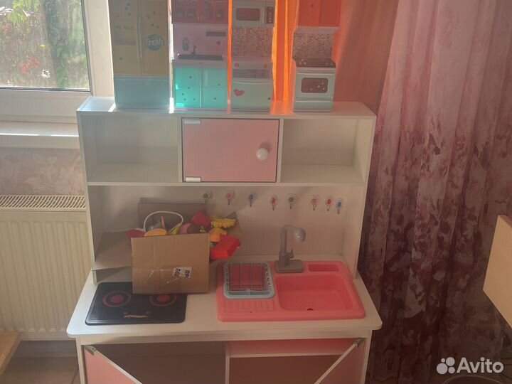 Детские игрушки кухня