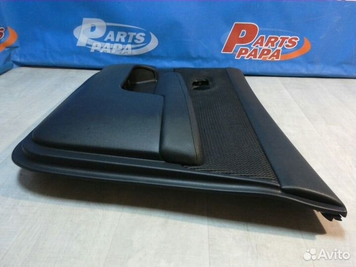 Обшивка двери передняя правая Nissan Tiida C11 1.6