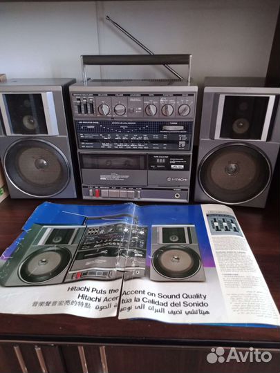 Нitachi Кассетный магнитофон