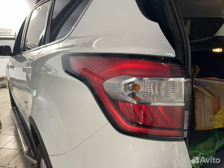 Фонарь задний левый на ford kuga 2