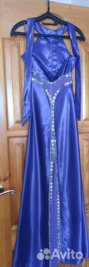 Вечернее платье