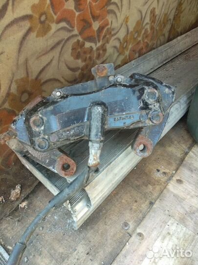 Мерседес е 220