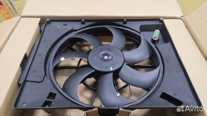 Вентилятор в сборе hyundai solaris / KIA RIO III