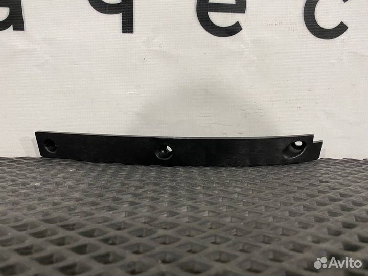 Панель уплотнительной резинки Volvo FH5 23544531