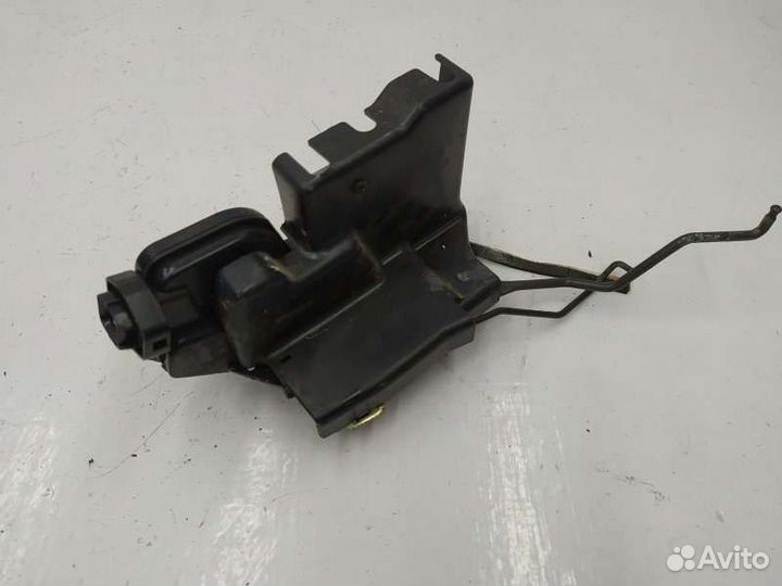 Замок двери передней левой Хундай Тражет 04г