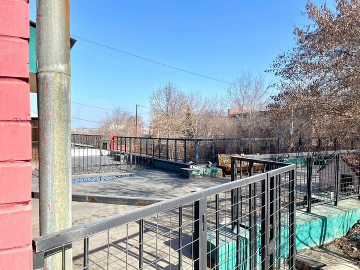 Дом 199,8 м² на участке 1 сот.