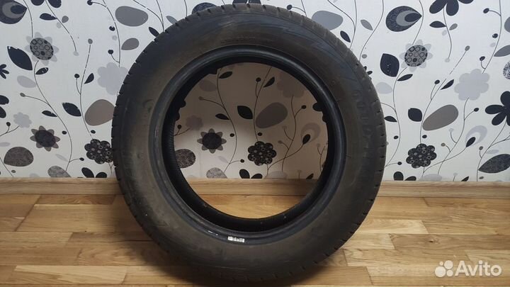 Goodyear UltraGrip Performance+ SUV 215/60 R17 96