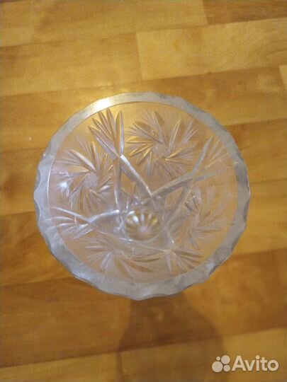Ваза хрустальная