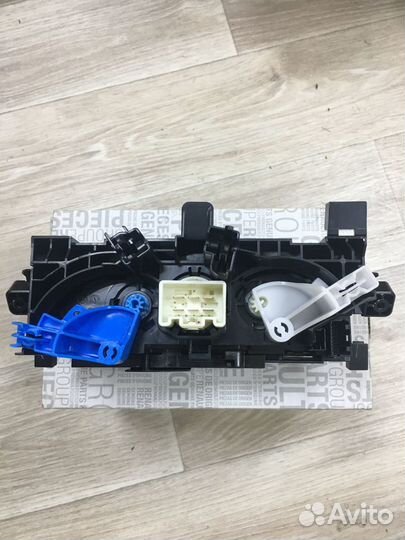 Блок управления отопителя Ларгус, Рено