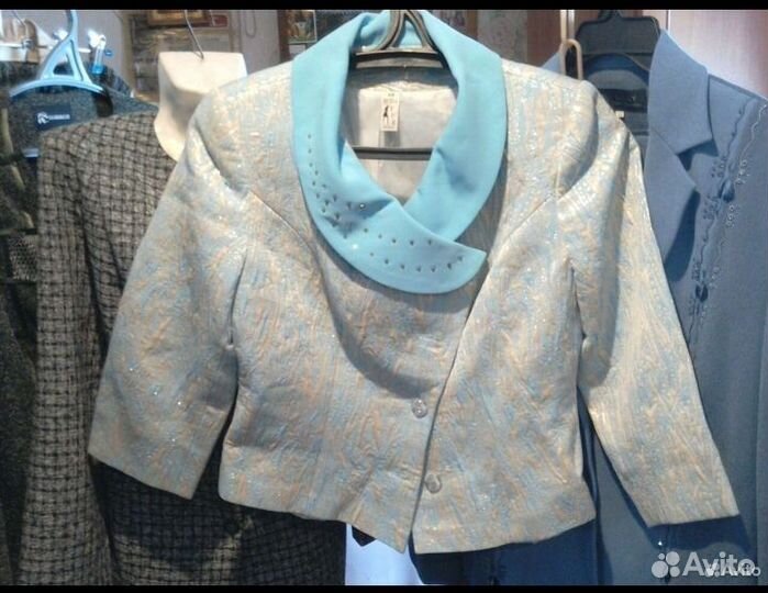 Куртка, костюмы новые 38-44 р