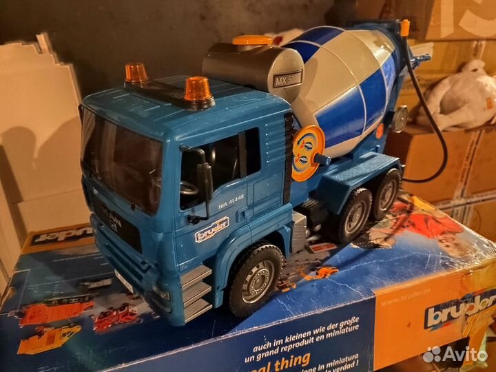 Бетономешалка MAN TGA Bruder
