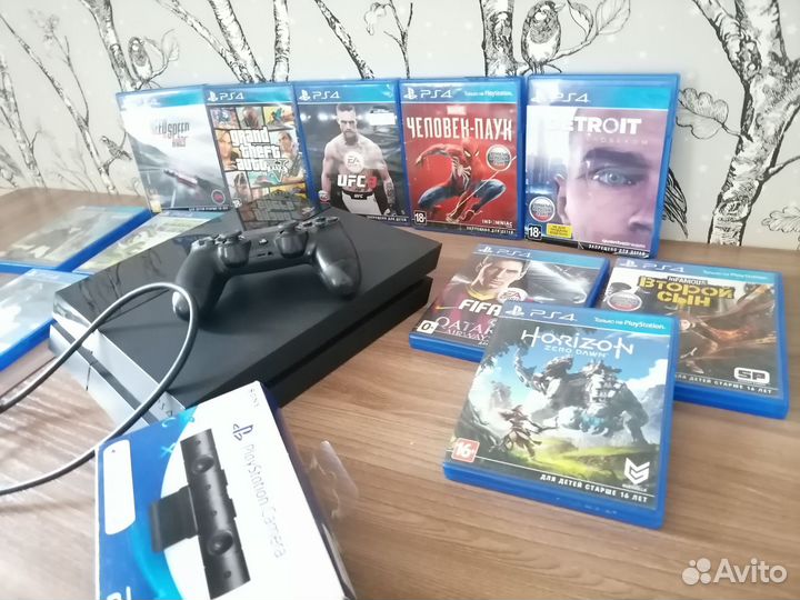 Sony PS4 + 11 дисков + камера + джойстик