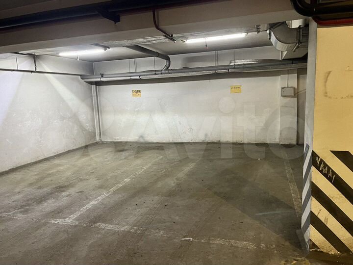 Машиноместо, 15 м²