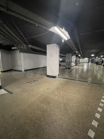 Машиноместо, 18 м²