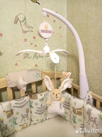 Мобиль карусель на кроватку музыкальный