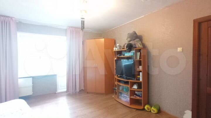 Комната 15,8 м² в 5-к., 1/9 эт.