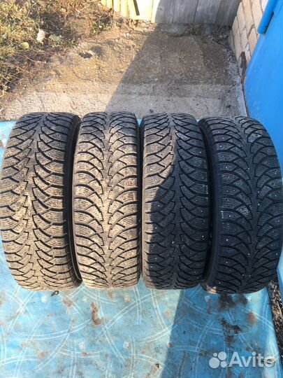 195/65R15 Nordman 4