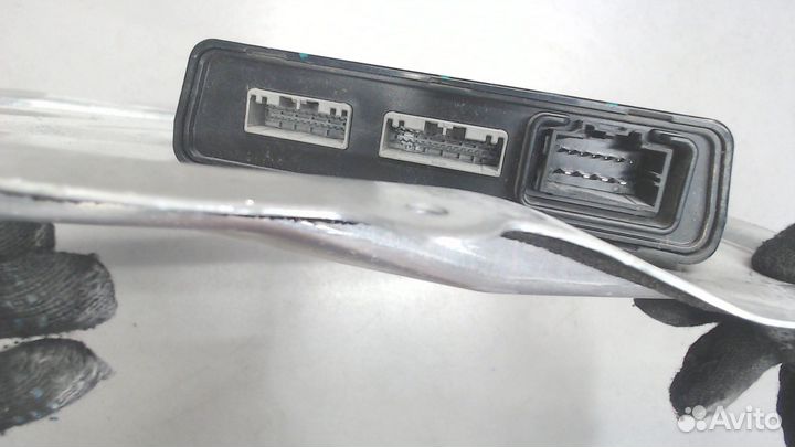 Блок управления дверьми Tesla Model S, 2017