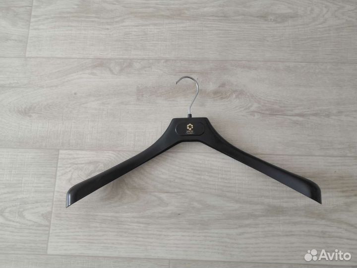 Вешалки плечики