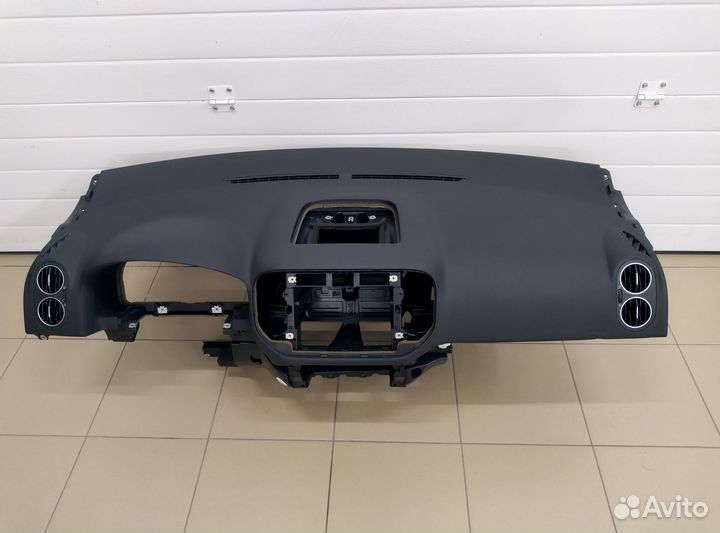 Торпедо Volkswagen Golf Plus 2005-2014